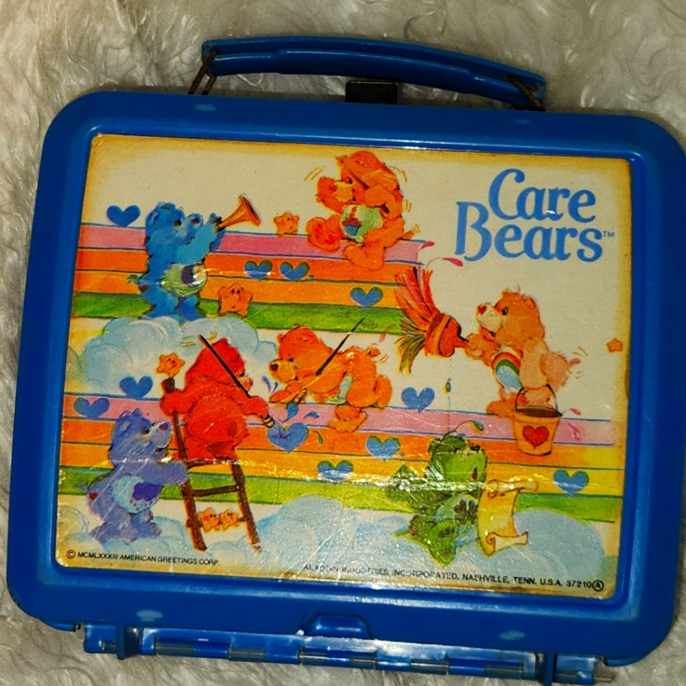 2 vintage lunch boxes 1 with thermos